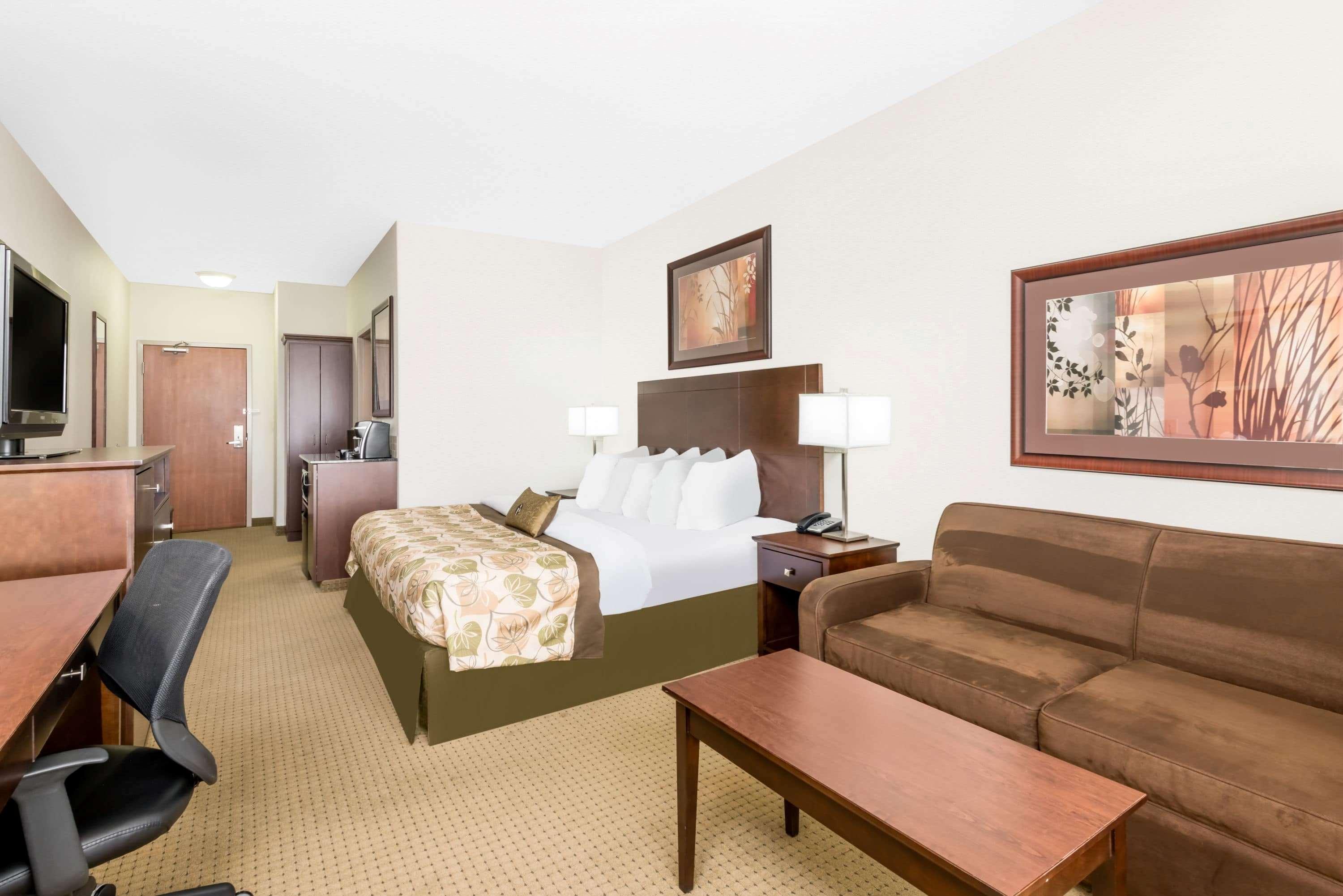 Hotel Ramada By Wyndham Olds Exterior foto